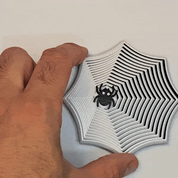 Fidget Spiderweb Twist with 4 pins view 4