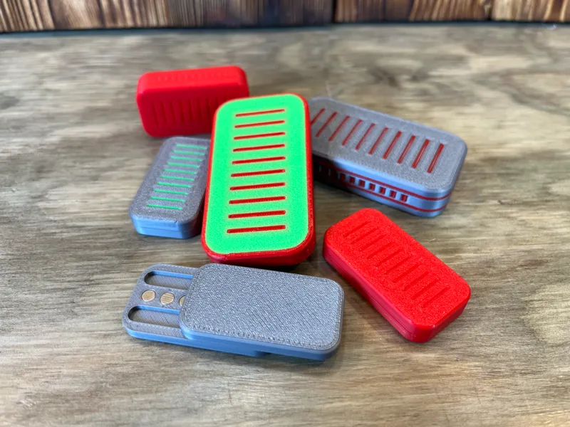 Magnetic fidget toy