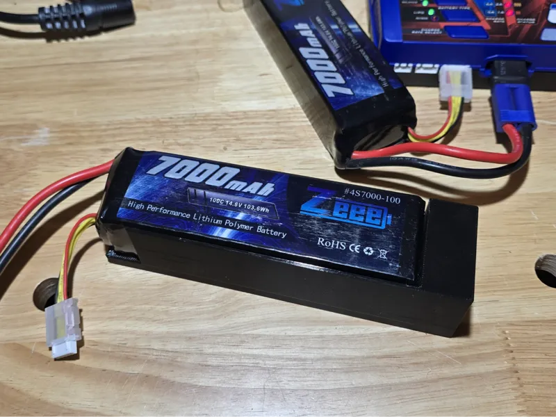 Zeee 4s 7000mAh Battery Spacer Maxx V2 WideMAXX