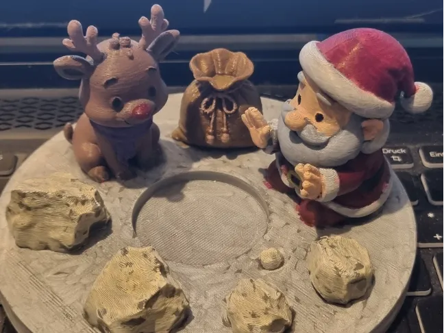 Weihnachts-Diorama – Rentier & Weihnachtsmann