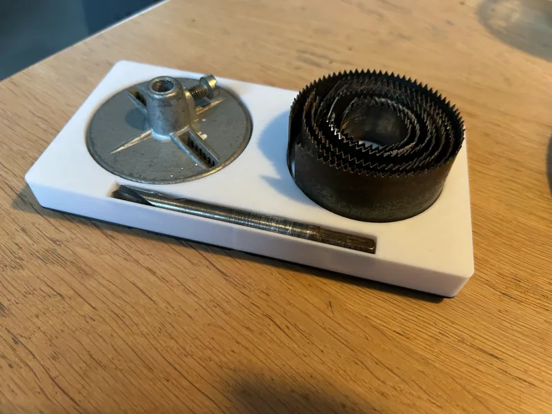 Gridfinity Hole Saw Holder