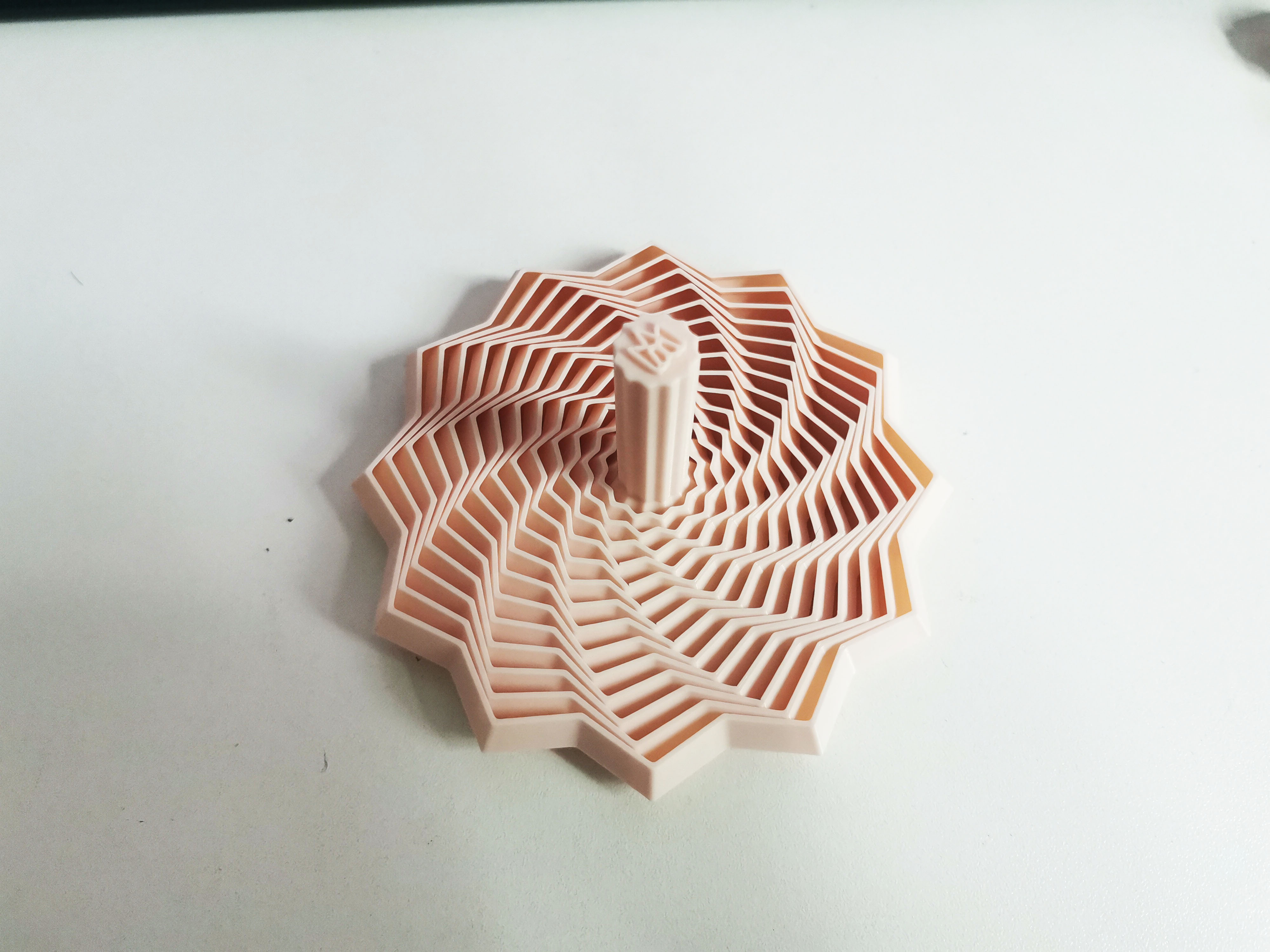 Miniatura 2 do modelo 3D 12十二角星形旋转解压玩具指尖陀螺 (一体打印，无支撑)