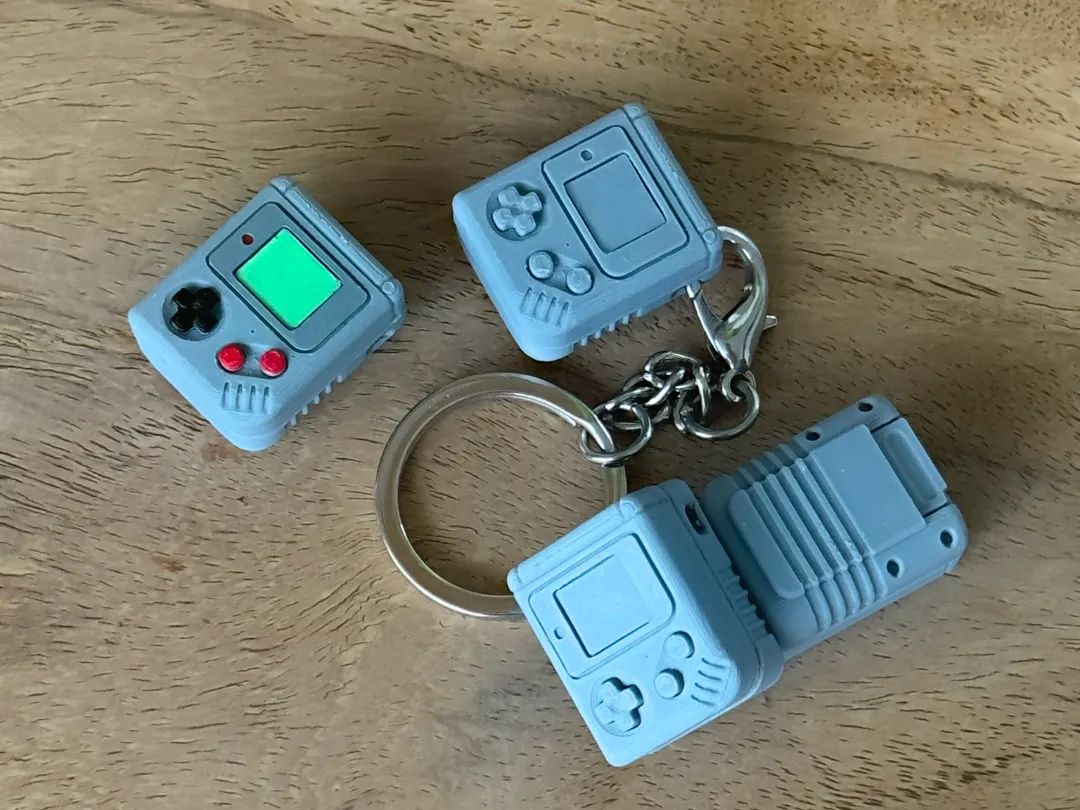 Playable Keychain Tiny Retro Handheld Console Replica Keychain by wanobano MakerWorld ...