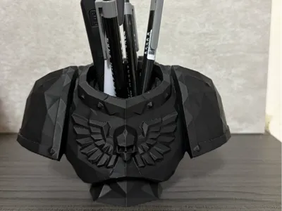 Low Poly Geometric Warhammer 40K Pen Holder