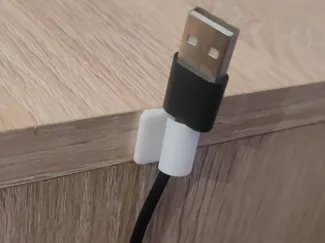 Cable organizer
