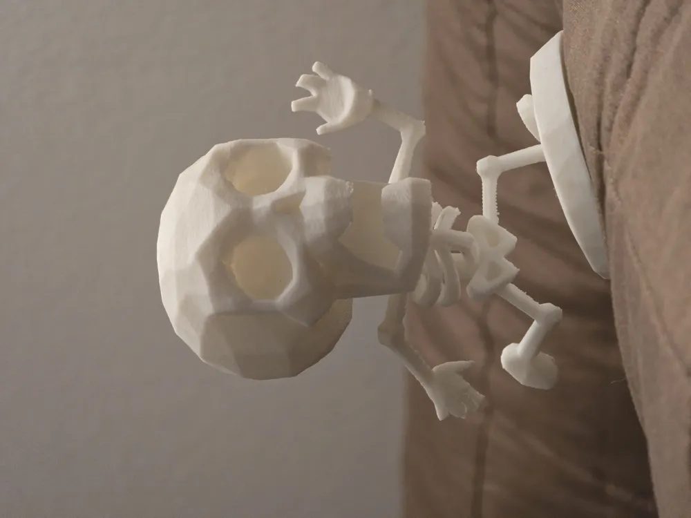 Halloween Skeleton Run by Masman MakerWorld: Download Free 3D Models