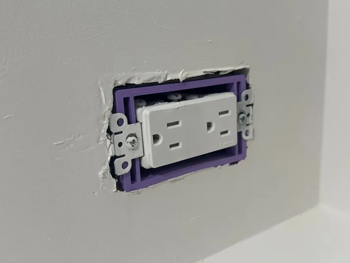 FlushFrame Single - Electrical Box Extender