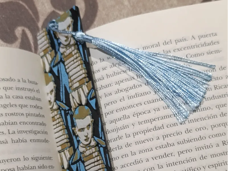 Marca páginas con temática de Stranger Things