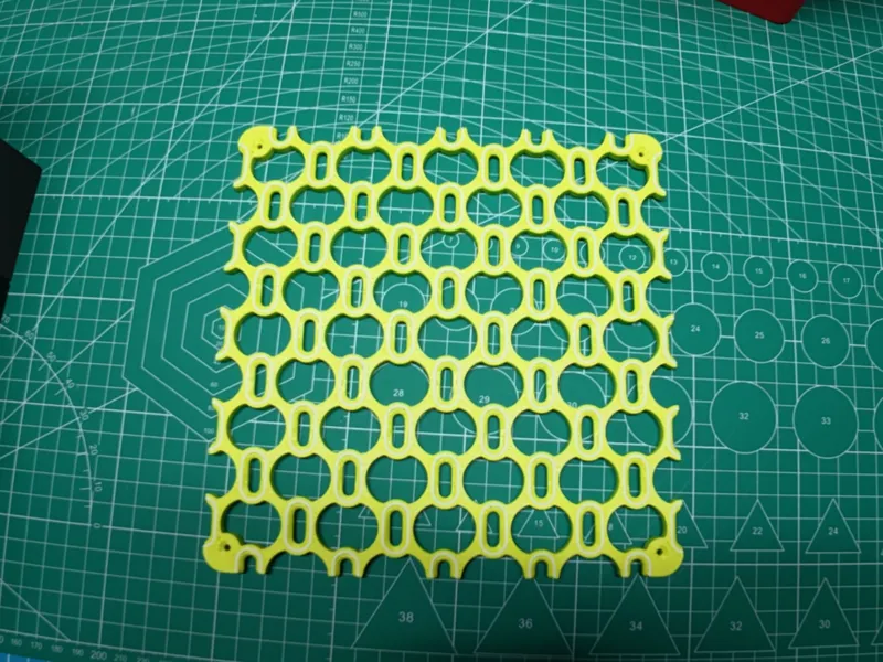 IKEA Skadis pegboard宜家洞洞板，镂空版兼顾省料与强度