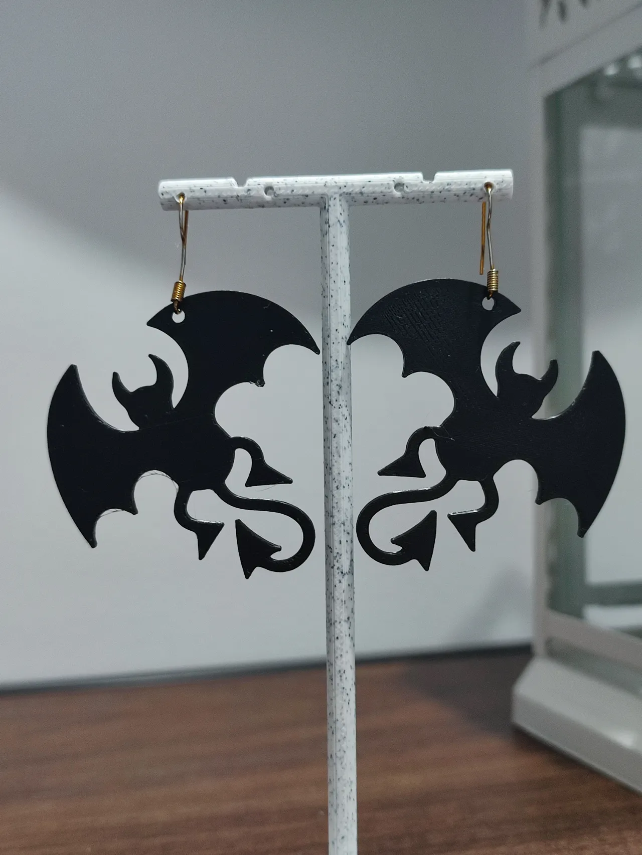 Aretes Travesura Oscura view 3