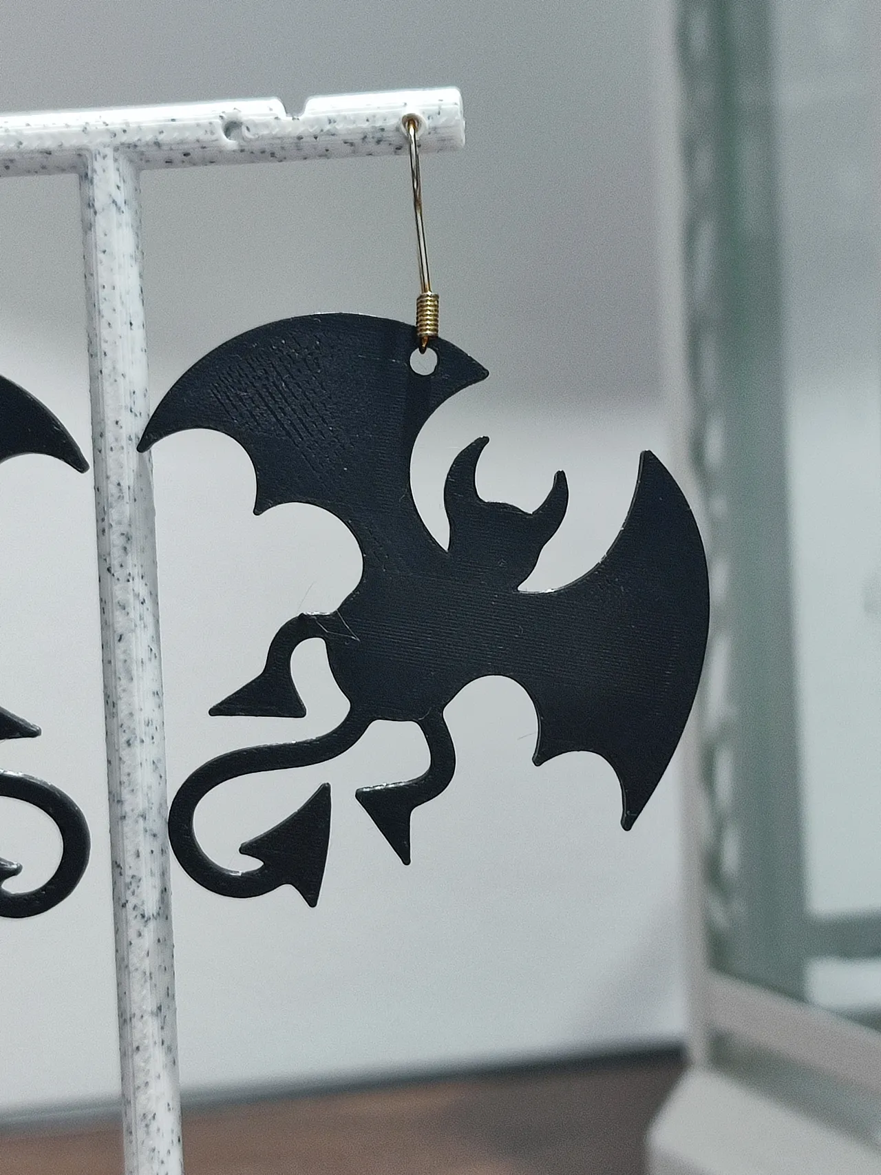 Aretes Travesura Oscura view 4