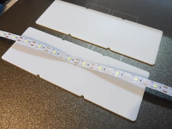 Plaque lithophanie pour ruban LED