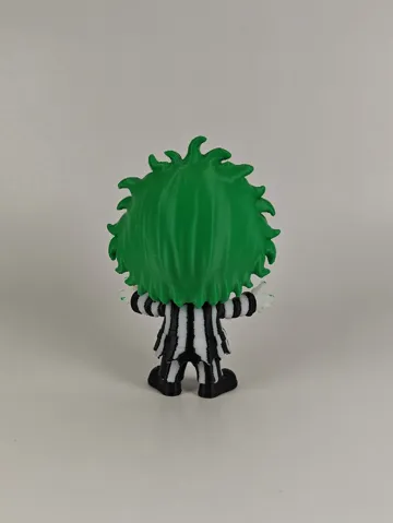 Figura decorativa de Beetlejuice estilo caricatura — vista de referencia 5