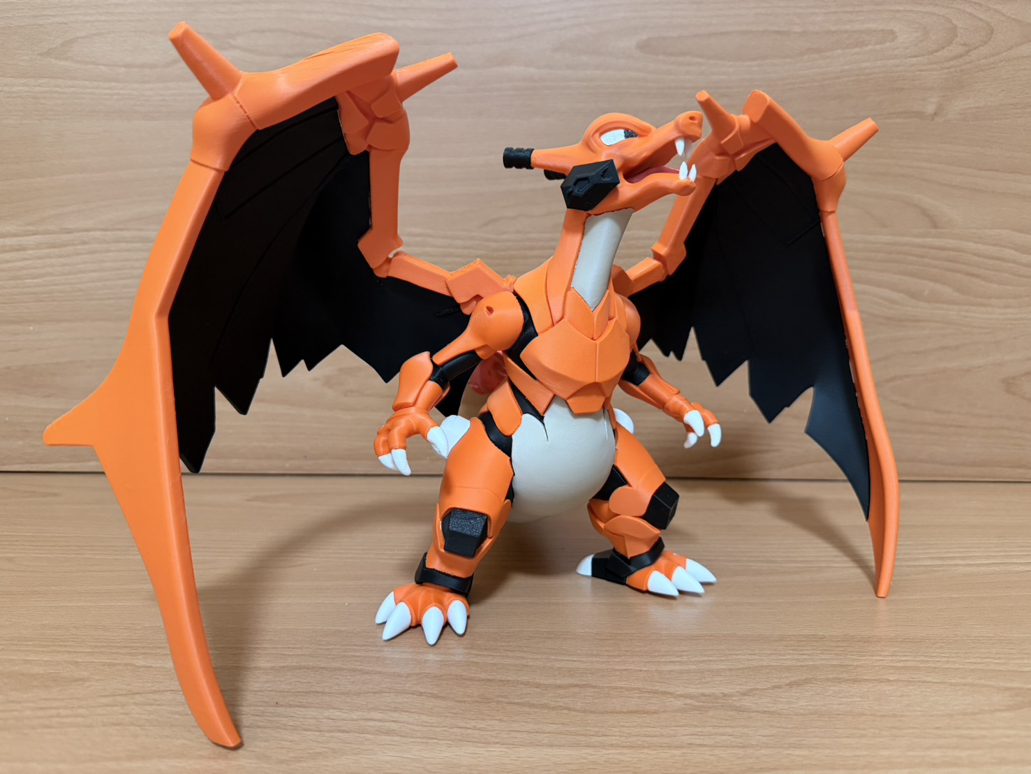 Mecha Pokémon Charizard No-AMS Multi-Part Statue - 1