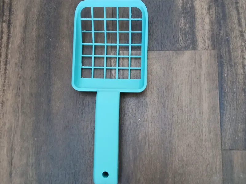 Pine pellet litter scoop