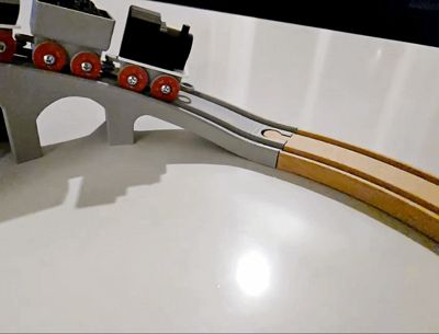 Chain Train System Chain Chassis . Coupled Cars . Tiny Train System by SFYoungMakerWorld ...