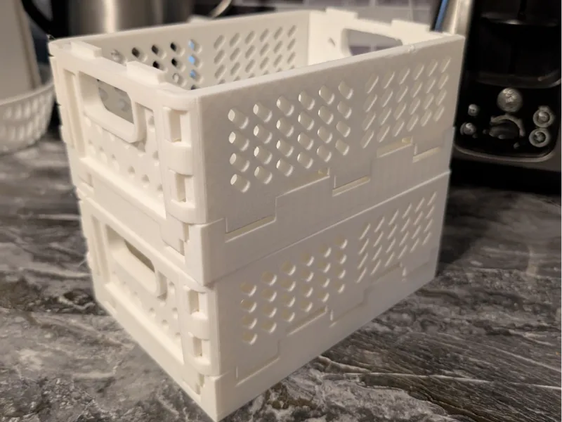 Folding stackable storage crate