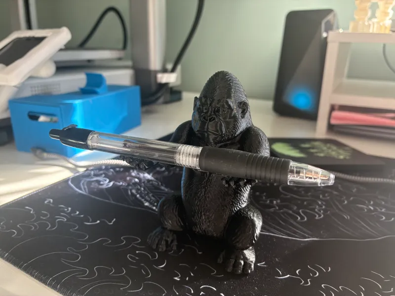 Gorilla pen holder 