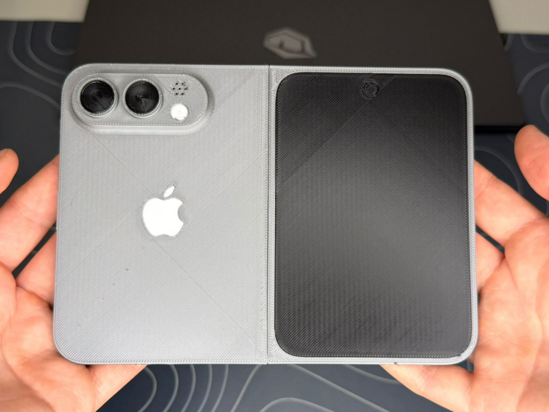 iPhone Fold/Ultra Realistic Early Design