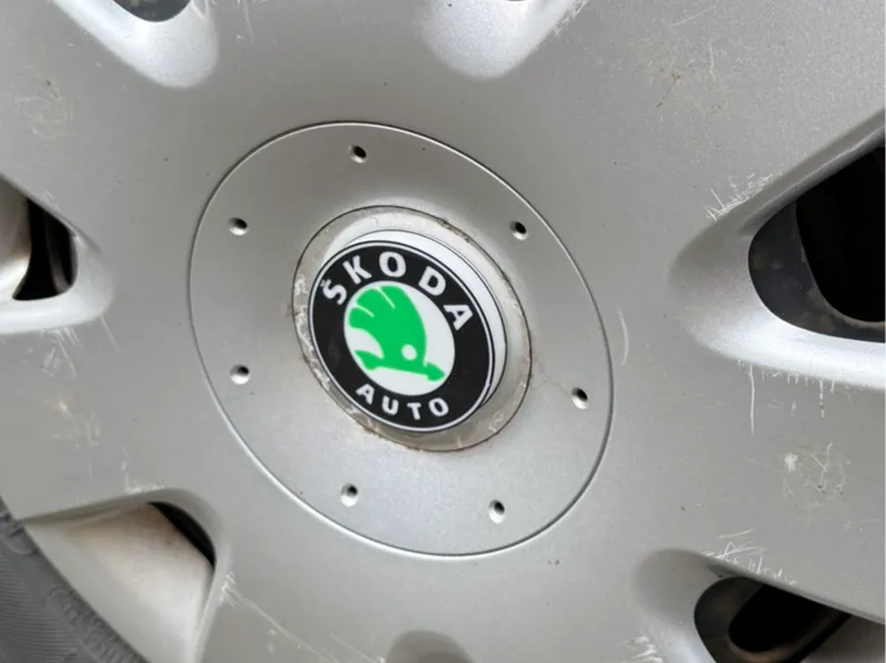 Skoda Hubcap Logo Badge (Replacement)