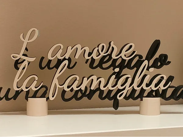 Citation déco l'amour est un cadeau, la famille une conquête