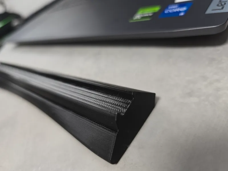 Notebook Stand // Increase