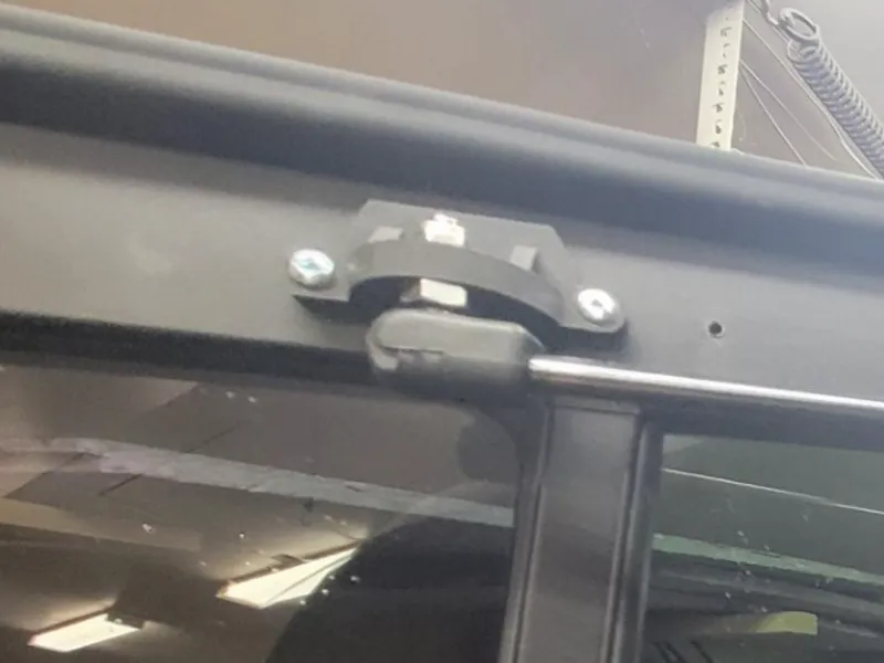 Hydraulic Piston Mount