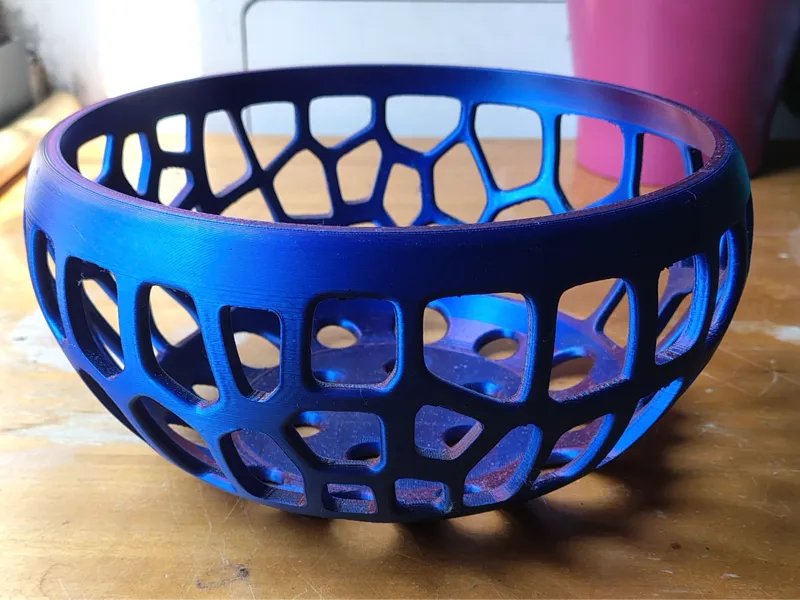 Voronoi Fruit Basket – Decorative Perforated Bowl