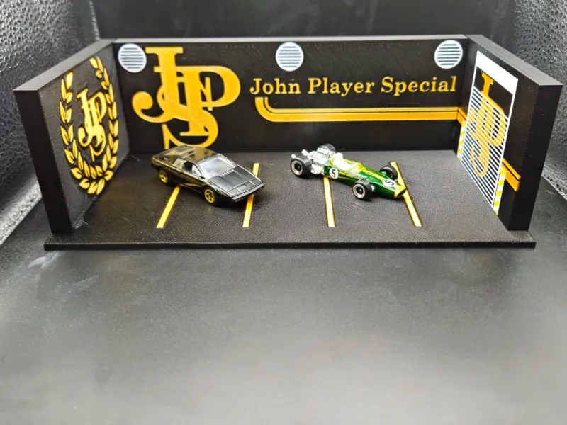 Garage diorama