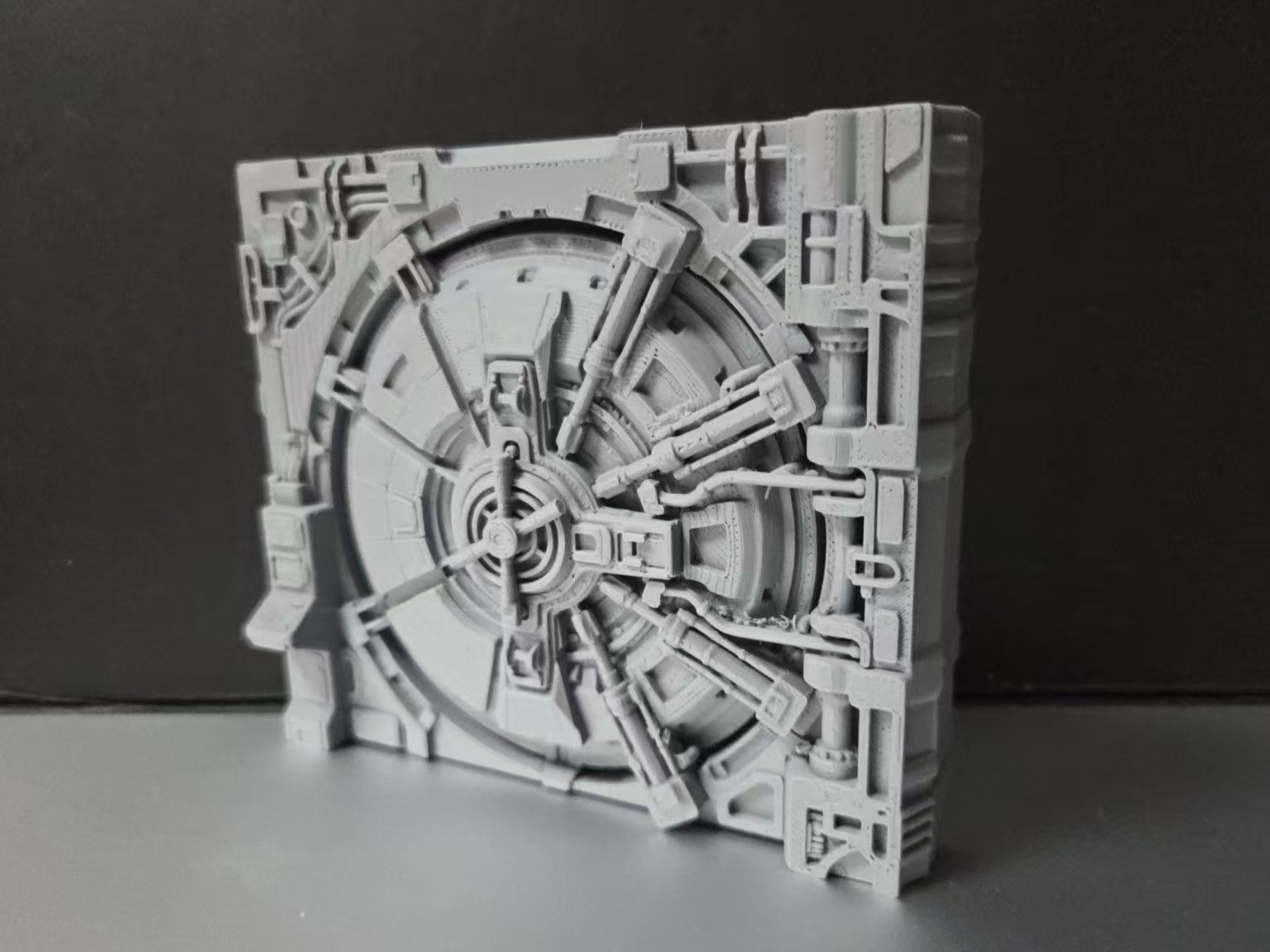 Sci-Fi diorama - Shelter Blast-Proof Door