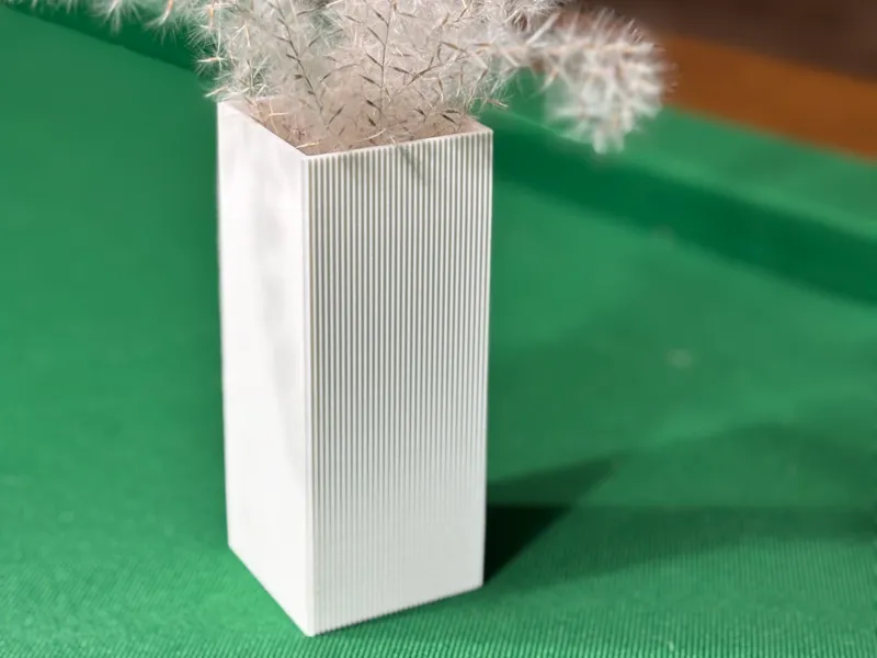 Linear Elegance square Vase