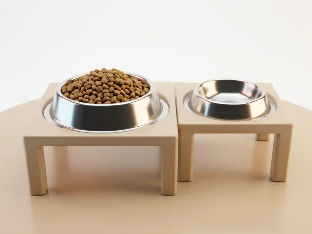 Letrero o emblema decorativo: Table Riser for Broad Base Pet Bowls. Referencia del modelo original.