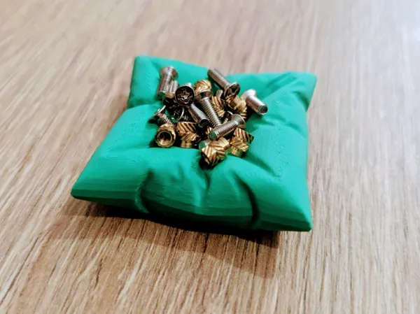 https://makerworld.bblmw.com/makerworld/model/US85794af98b0347/design/2024-12-31_c93bb1912f05.jpg