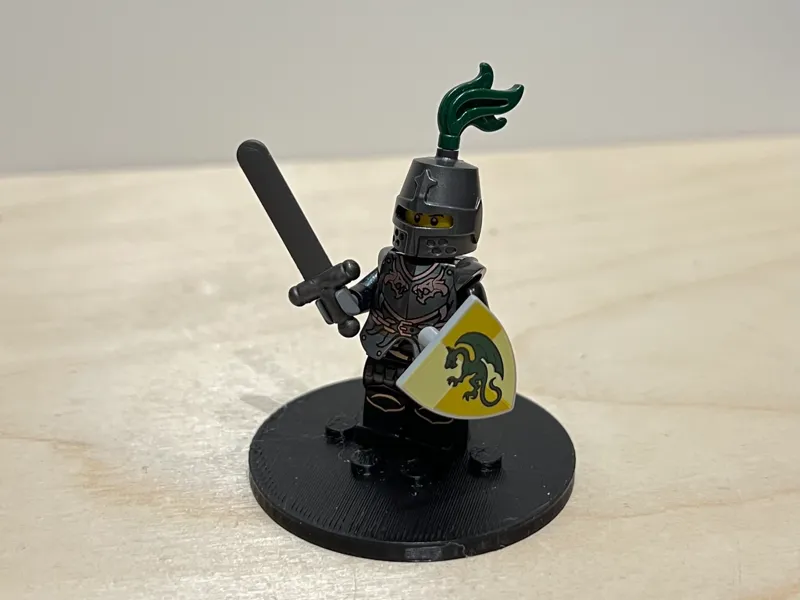 Warhammer Brick Minifigure Base - 50mm Large