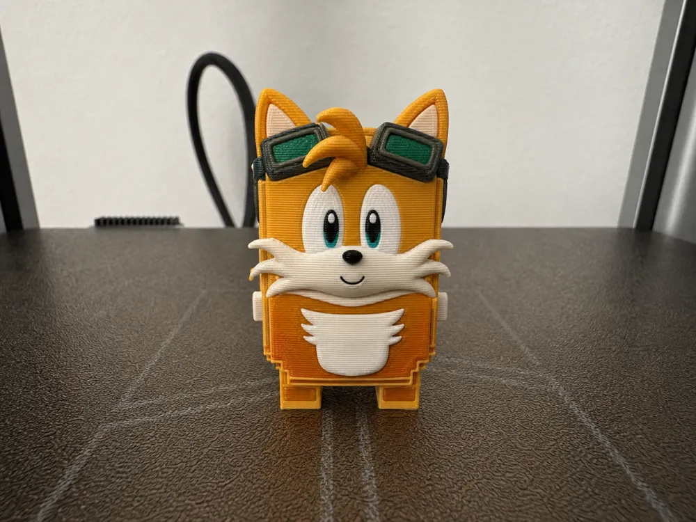 Modelo para impresión 3D: Fortnite Tails Sprite. Referencia del modelo original.