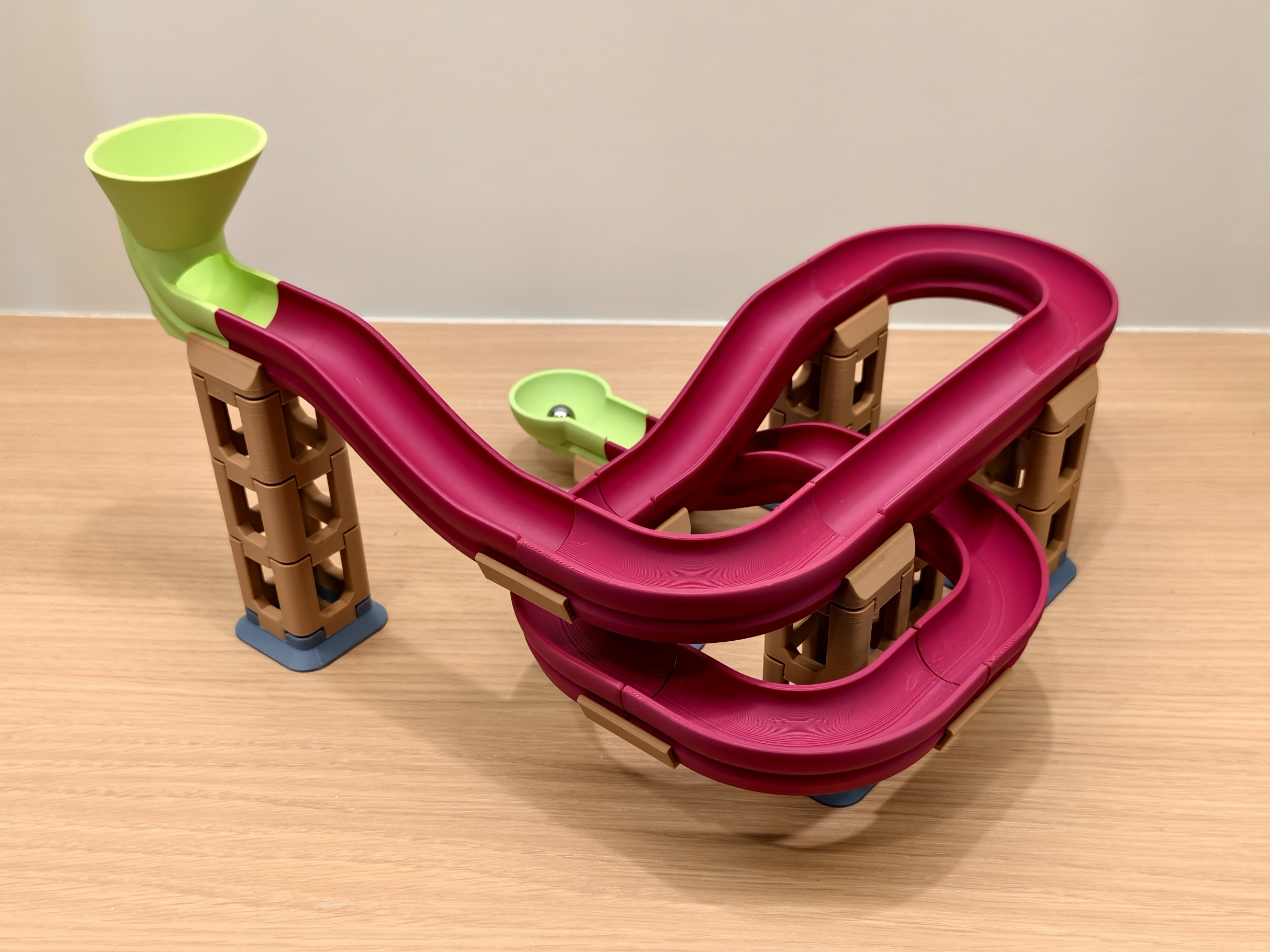 Miniatura 1 do modelo 3D Modular, Snap-Together Marble Run