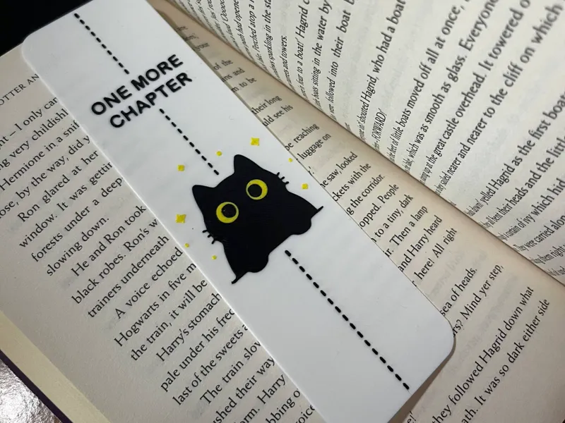 Cute bookmark cat