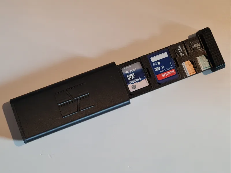 Porta schede SD e microSD Compatto