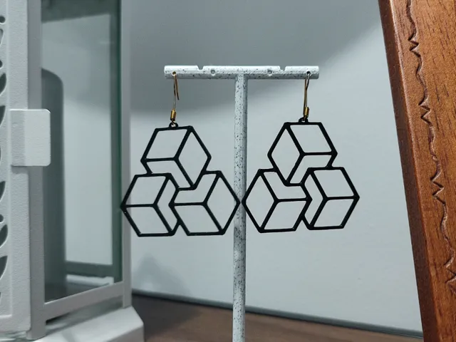 Aretes Cubo de Necker
