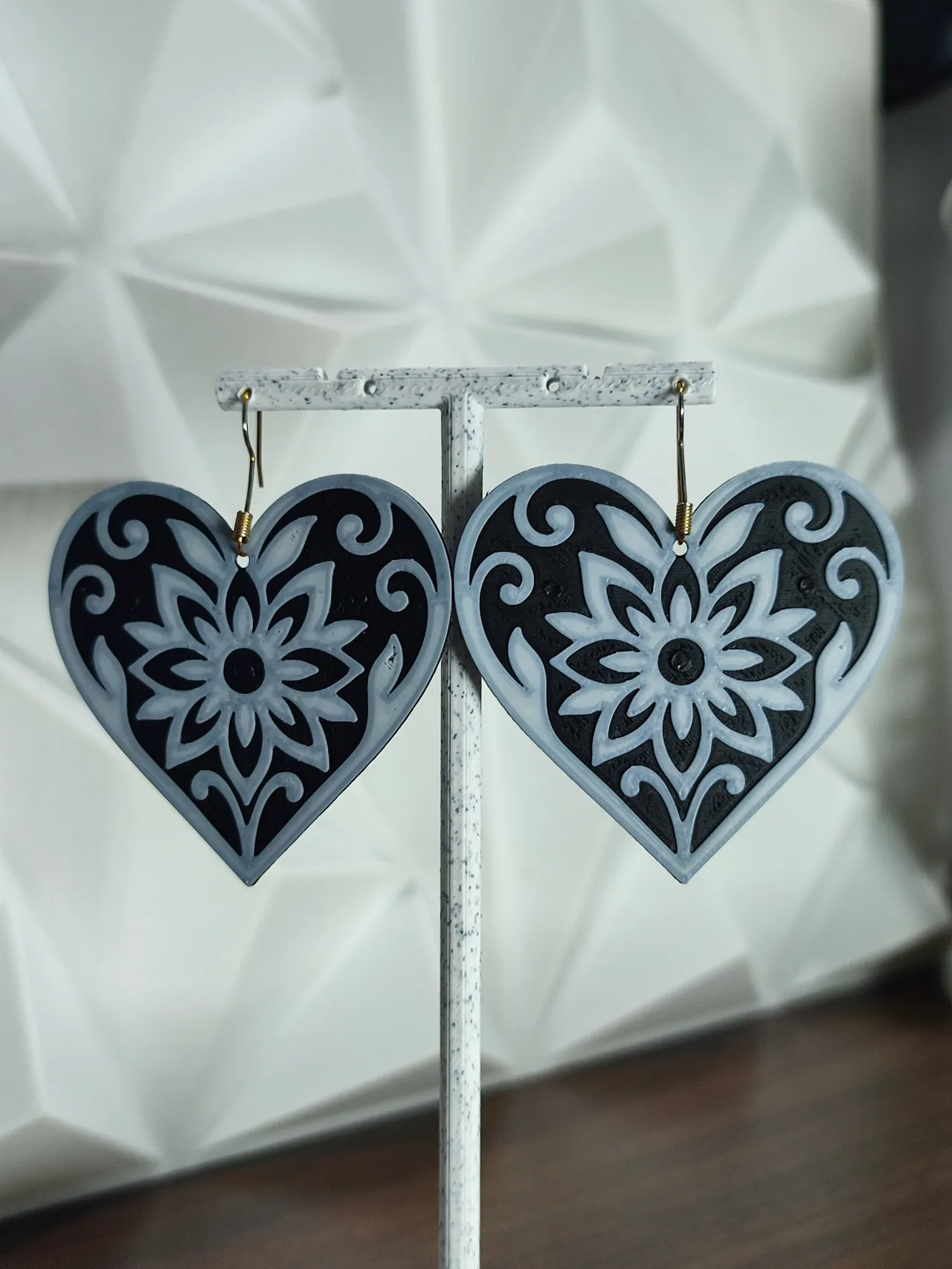 Aretes Corazón de Dalia view 4