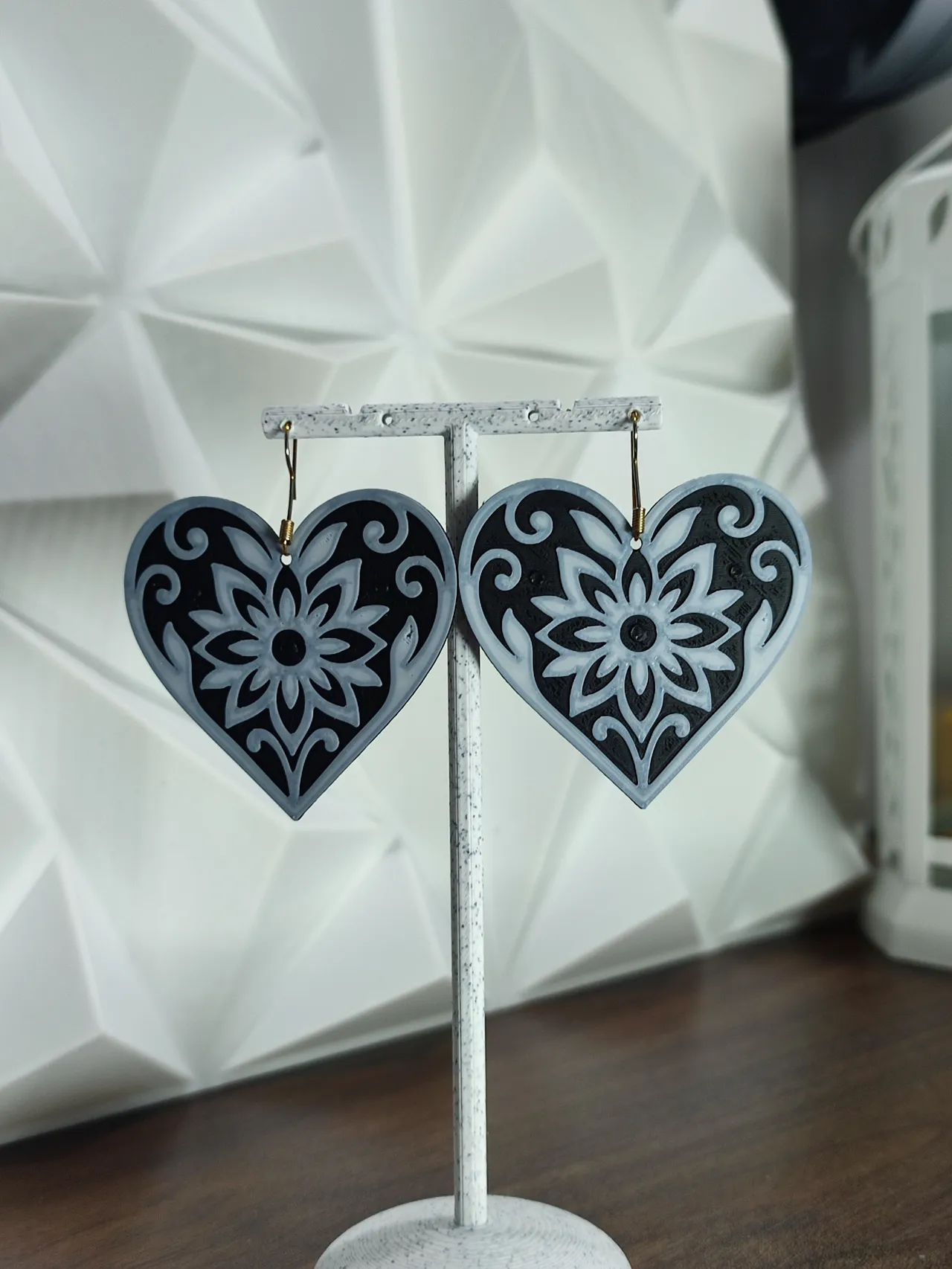 Aretes Corazón de Dalia view 2