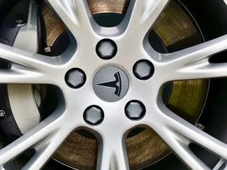 Tesla Lug Nut Covers + Puller