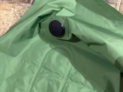 Plug for sleeping pad 