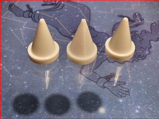 Shell Game ("Funny Hats" GDR, VEB Plasticart)