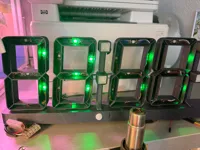 Horloge numérique LED connectée — photo 4