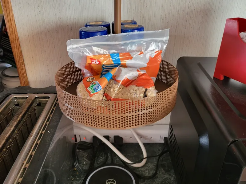 Under counter hanging spice rack
