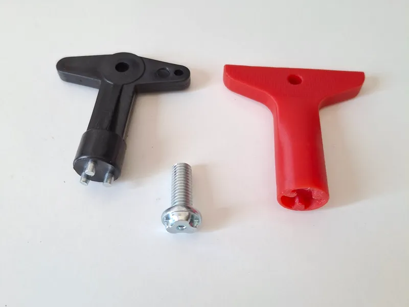 Llave para tornillos antirrobo llanta Renault