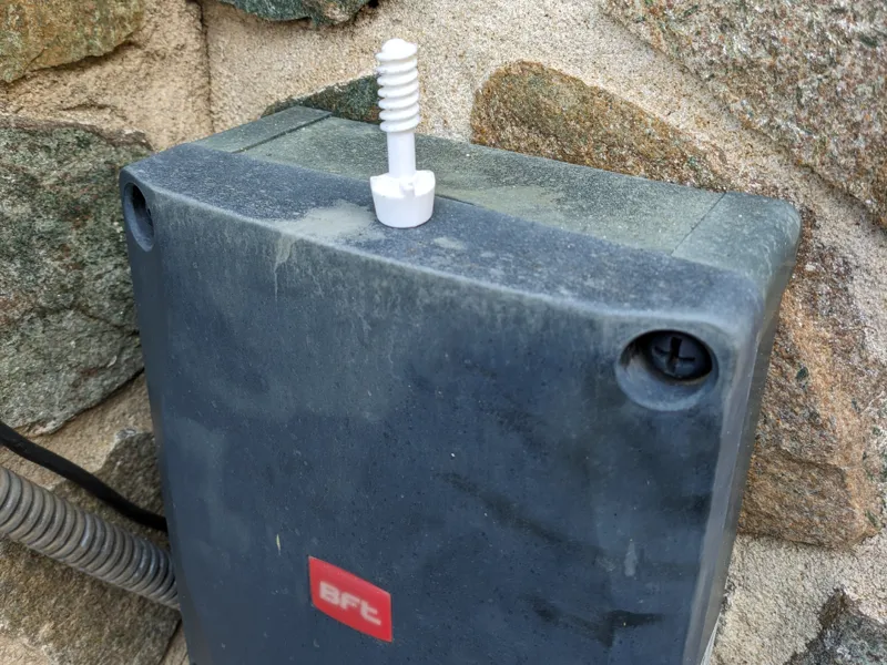 BFT Thalia gate control box screw