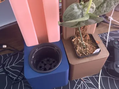 Nubs Moss Pole System 