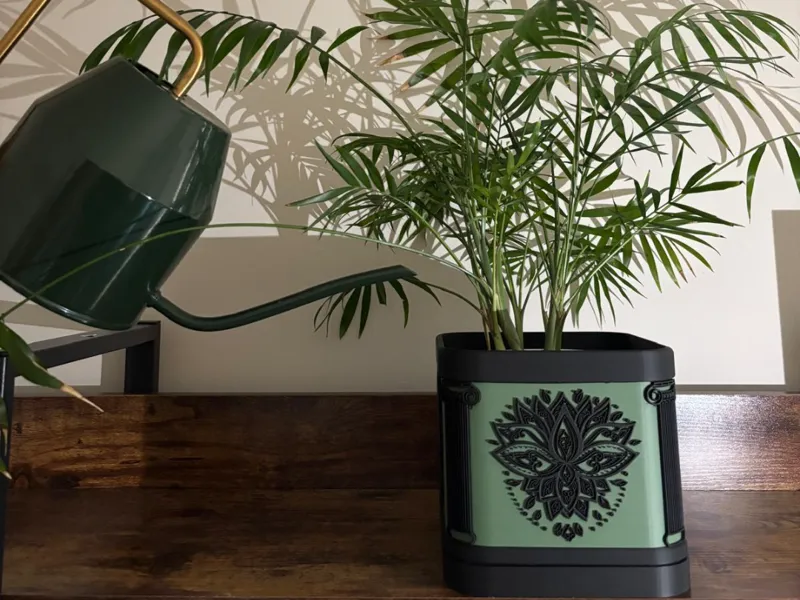 Mandala-Pillar Plant Pot